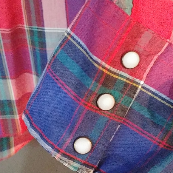 Vintagr Wrangler Red Plaid Western Shirt - Picture 3 of 8